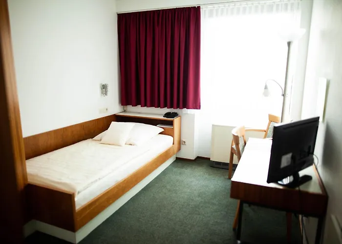 Hotell Hotel-cafe Römer *